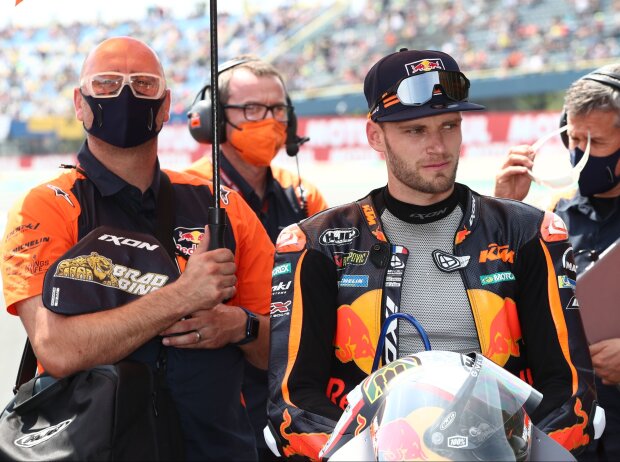 KTM-Pilot Brad Binder in der Startaufstellung zum MotoGP-Rennen in Assen