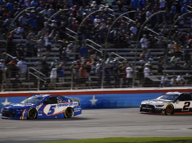 Brad Keselowski, Kyle Larson Brad Keselowski, Kyle Larson