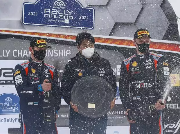 Kalle Rovanperä, Thierry Neuville Titel-Bild zur News: Kalle Rovanperä, Thierry Neuville