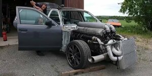 Ford Crown Victoria Police Interceptor brüllt mit 27-Liter-V12