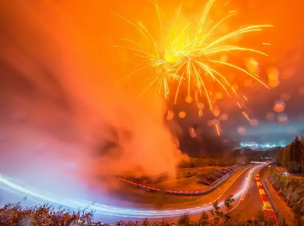 Feuerwerk bei den 24 Stunden von Spa 2020 Titel-Bild zur News: Feuerwerk bei den 24 Stunden von Spa 2020