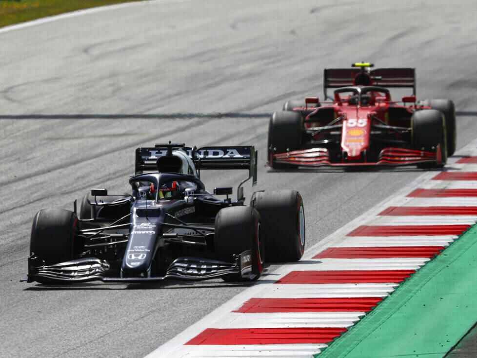 Yuki Tsunoda, Carlos Sainz