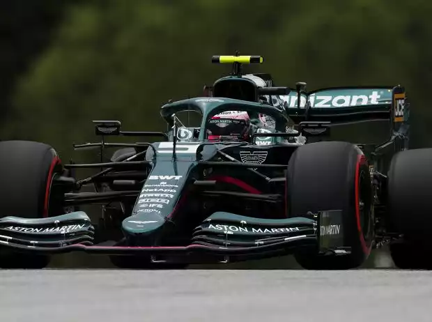 Sebastian Vettel (Aston Martin) im Freien Training zum Grand Prix von Österreich auf dem Red-Bull-Ring in Spielberg 2021 Titel-Bild zur News: Sebastian Vettel (Aston Martin) im Freien Training zum Grand Prix von Österreich auf dem Red-Bull-Ring in Spielberg 2021