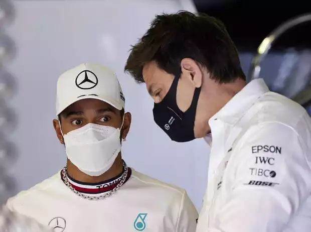 Lewis Hamilton, Toto Wolff Titel-Bild zur News: Lewis Hamilton, Toto Wolff