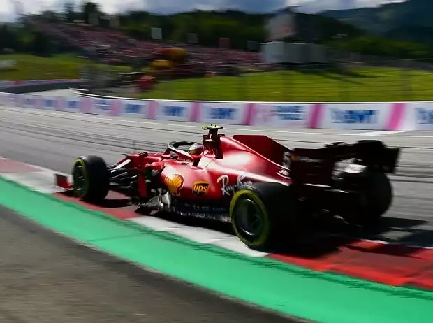 Carlos Sainz (Ferrari) im Qualifying von Spielberg auf dem Red-Bull-Ring in Österreich Titel-Bild zur News: Carlos Sainz (Ferrari) im Qualifying von Spielberg auf dem Red-Bull-Ring in Österreich