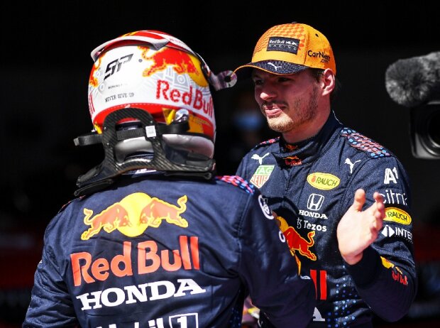 Titel-Bild zur News: Max Verstappen und Sergio Perez (Red Bull) beim Formel-1-Qualifying zum Großen Preis von Österreich in Spielberg