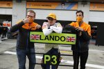 Andreas Seidl, Lando Norris (McLaren) und Daniel Ricciardo (McLaren) 