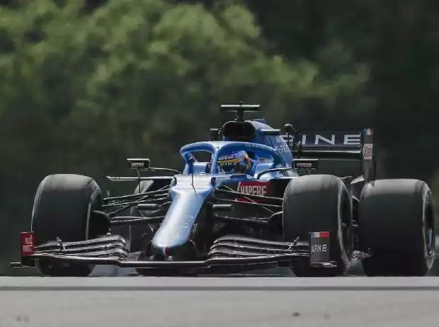 Fernando Alonso (Alpine) beim Österreich-Grand-Prix der Formel 1 auf dem Red-Bull-Ring in Spielberg Titel-Bild zur News: Fernando Alonso (Alpine) beim Österreich-Grand-Prix der Formel 1 auf dem Red-Bull-Ring in Spielberg