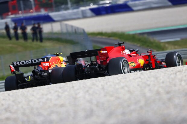 Sergio Perez Charles Leclerc Ferrari Ferrari F1Red Bull Red Bull F1 ~Sergio Perez (Red Bull) und Charles Leclerc (Ferrari) ~ Sergio Perez Charles Leclerc Ferrari Ferrari F1Red Bull Red Bull F1 ~Sergio Perez (Red Bull) und Charles Leclerc (Ferrari) ~
