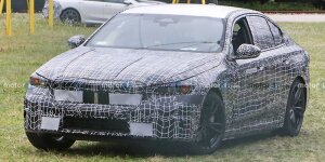 Neuer BMW 5er (2023) erstmals als Erlkönig erwischt