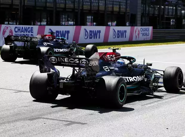 Lewis Hamilton und Valtteri Bottas (Mercedes) in der Startaufstellung Titel-Bild zur News: Lewis Hamilton und Valtteri Bottas (Mercedes) in der Startaufstellung