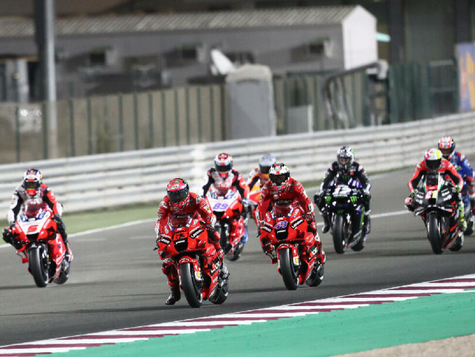 Start zum MotoGP-Saisonauftakt 2021, dem GP Katar in Losail: Francesco Bagnaia führt