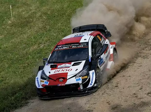 Titel-Bild zur News: Kalle Rovanperä im Toyota Yaris WRC bei der Rallye Estland 2021