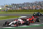 Kimi Räikkönen (Alfa Romeo) und Carlos Sainz (Ferrari) 