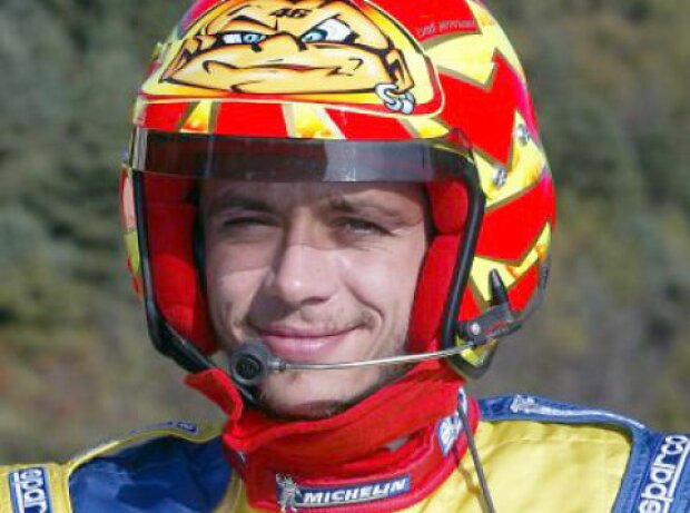 Valentino Rossi bei seinem WRC-Debüt für Peugeot bei der Rallye Großbritannien 2002 Valentino Rossi bei seinem WRC-Debüt für Peugeot bei der Rallye Großbritannien 2002