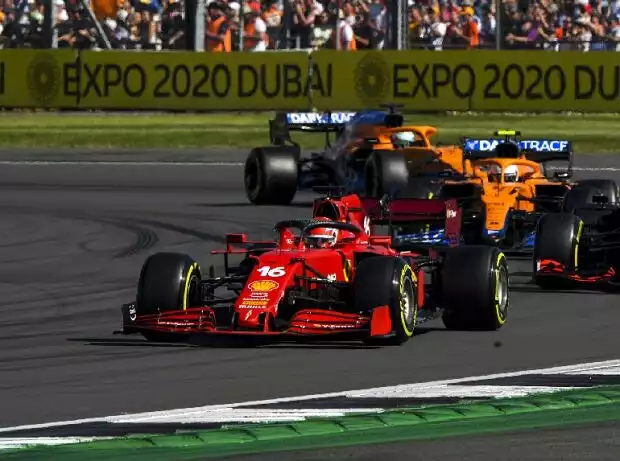 Charles Leclerc (Ferrari) im Formel-1-Sprint zum Großen Preis von Großbritannien in Silverstone Titel-Bild zur News: Charles Leclerc (Ferrari) im Formel-1-Sprint zum Großen Preis von Großbritannien in Silverstone