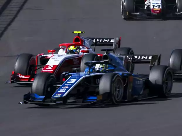 Titel-Bild zur News: Guanyu Zhou beim Rennen der Formel 2 in Silverstone 2021