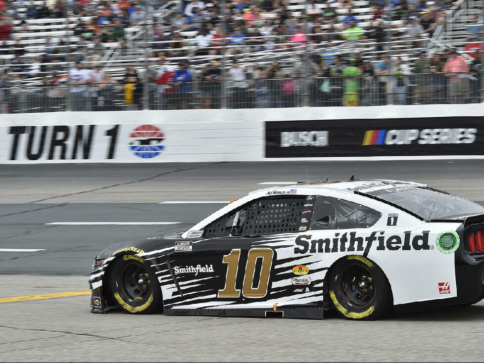 Aric Almirola