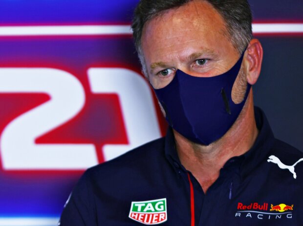 Titel-Bild zur News: Christian Horner (Red-Bull-Teamchef) in der Freitags-Pressekonferenz beim Grand Prix von Großbritannien in Silverstone 2021