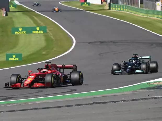 Charles Leclerc, Lewis Hamilton Titel-Bild zur News: Charles Leclerc, Lewis Hamilton