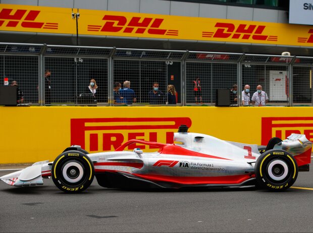 Titel-Bild zur News: Das neue Formel-1-Auto für 2022