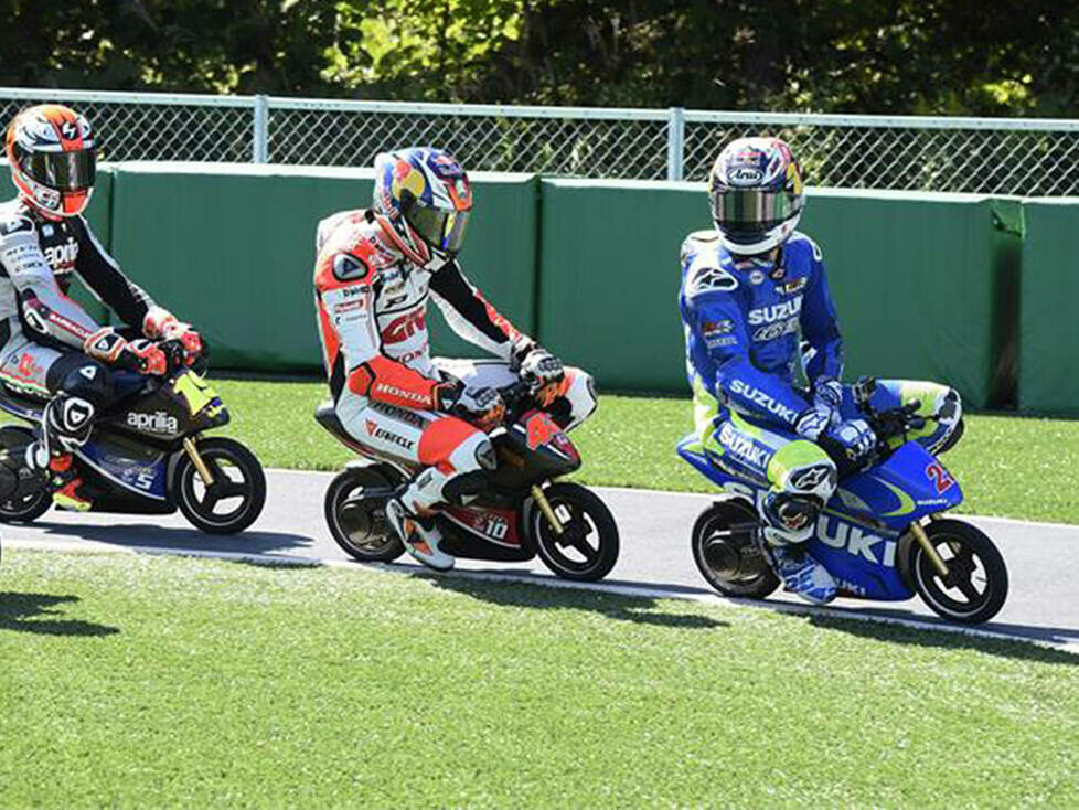 MotoGP-Piloten 2015 auf Mini-Bikes