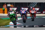 Jonathan Rea vor Toprak Razgatlioglu und Scott Redding