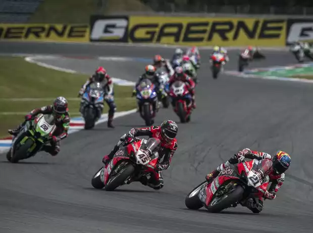 WSBK Start Titel-Bild zur News: WSBK Start