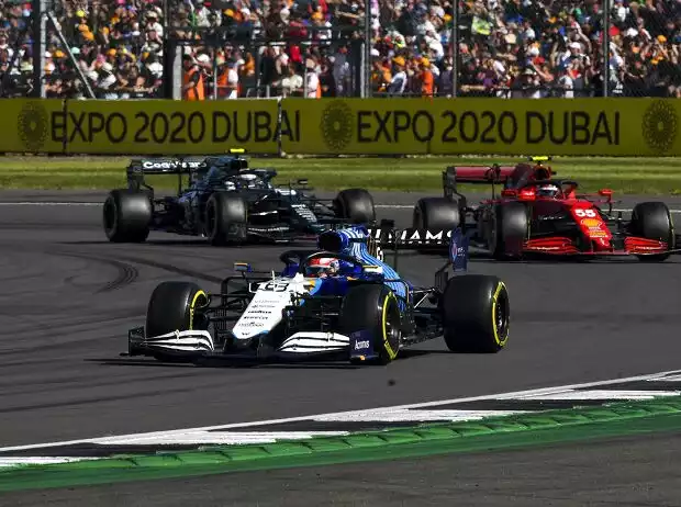 George Russell, Carlos Sainz, Sebastian Vettel Titel-Bild zur News: George Russell, Carlos Sainz, Sebastian Vettel