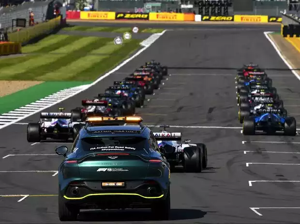 Die Startaufstellung zum Formel-1Sprintrennen in Silverstone Titel-Bild zur News: Die Startaufstellung zum Formel-1Sprintrennen in Silverstone
