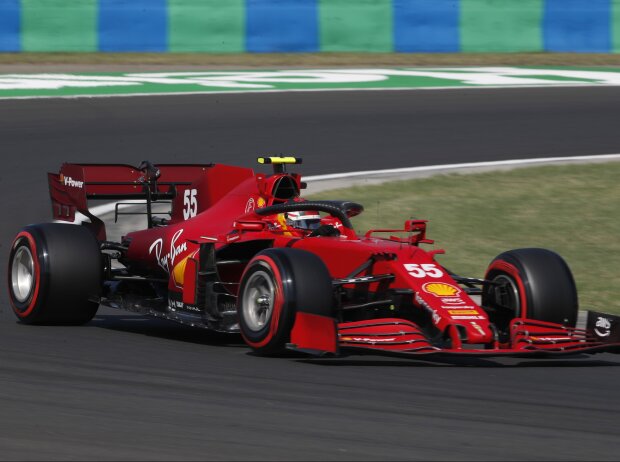 Titel-Bild zur News: Ferrari-Pilot Carlos Sainz auf dem Hungaroring in Ungarn