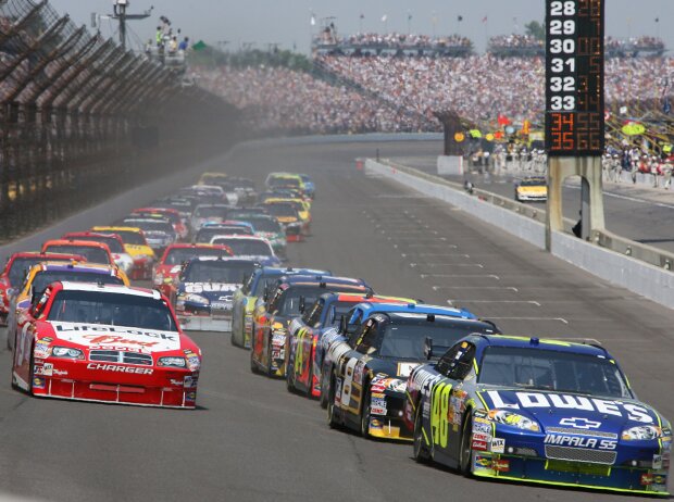 Start zum Brickyard 400 der NASCAR-Saison 2008 in Indianapolis Start zum Brickyard 400 der NASCAR-Saison 2008 in Indianapolis