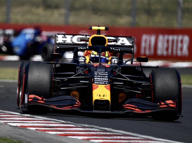 Titel-Bild zur News: Sergio Perez (Red Bull) im Qualifying zum Formel-1-Rennen in Budapest