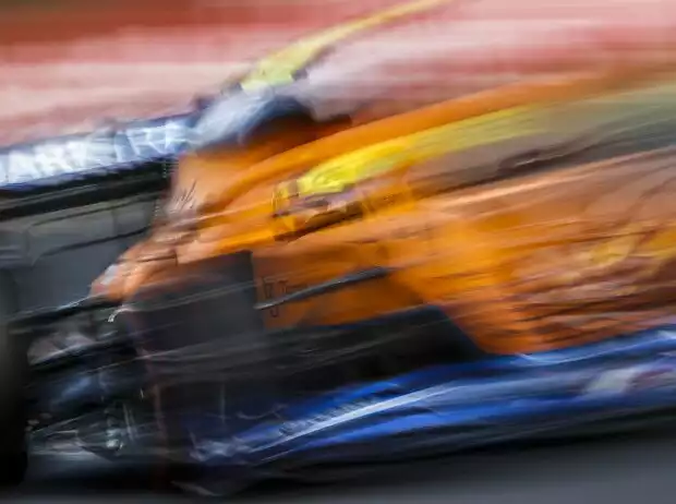 Ein verwackelter Lando Norris (McLaren) im Qualifying zum Formel-1-Rennen in Ungarn Titel-Bild zur News: Ein verwackelter Lando Norris (McLaren) im Qualifying zum Formel-1-Rennen in Ungarn