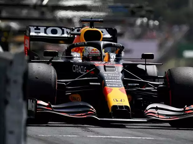 Max Verstappen im Red-Bull-Honda RB16B beim Grand Prix von Ungarn der Formel 1 2021 auf dem Hungaroring bei Budapest Titel-Bild zur News: Max Verstappen im Red-Bull-Honda RB16B beim Grand Prix von Ungarn der Formel 1 2021 auf dem Hungaroring bei Budapest