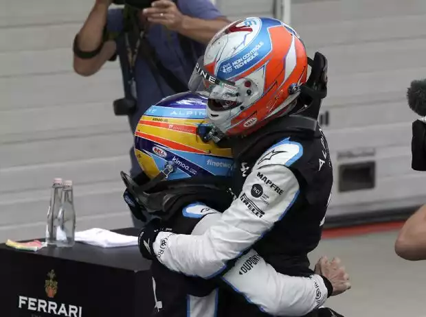 Esteban Ocon, Fernando Alonso Titel-Bild zur News: Esteban Ocon, Fernando Alonso