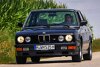 Bild zum Inhalt: BMW M 535i (1985) im Fahrbericht: Unterschätzter Hochgenuss