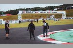 Tom Sykes beim Trackwalk im Autodrom Most