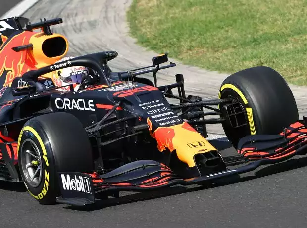 Max Verstappen im Red Bull RB16B beim Grand Prix von Ungarn der Formel 1 2021 in Budapest Titel-Bild zur News: Max Verstappen im Red Bull RB16B beim Grand Prix von Ungarn der Formel 1 2021 in Budapest