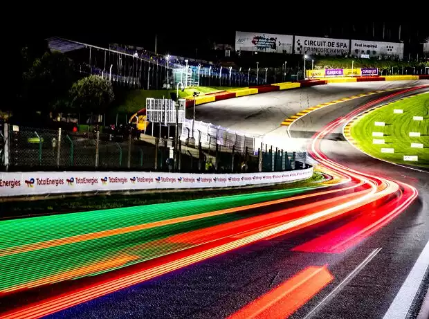 Titel-Bild zur News: Renn-Action in der Nacht bei den 24h Spa 2021