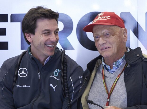 Mercedes-Motorsportchef Toto Wolff und der Aufsichtsratsvorsitzende Niki Lauda