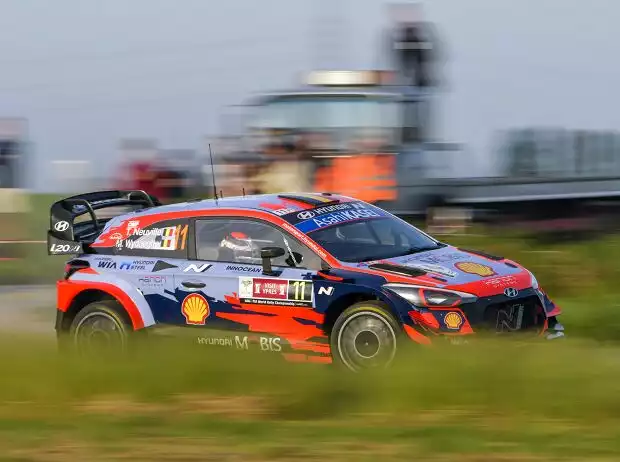Thierry Neuville im Hyundai i20 WRC beim Shakedown der Rallye Ypern 2021 Titel-Bild zur News: Thierry Neuville im Hyundai i20 WRC beim Shakedown der Rallye Ypern 2021