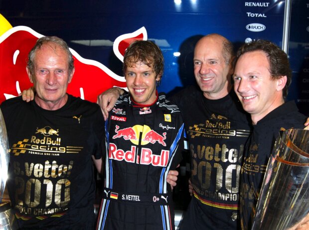 Helmut Marko, Sebastian Vettel, Adrian Newey, Christian Horner