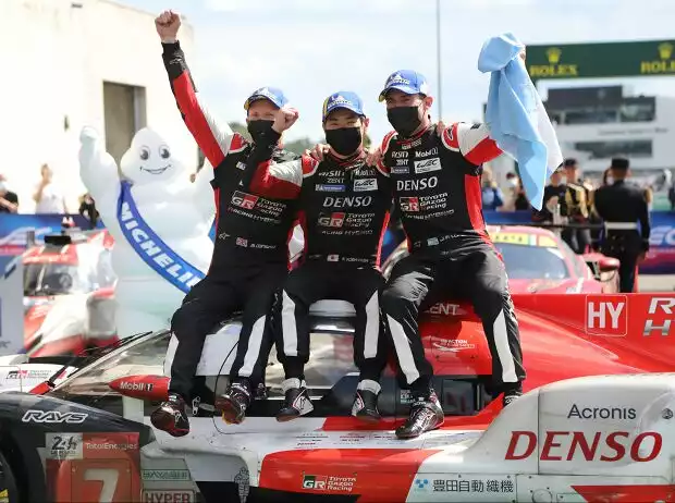 Titel-Bild zur News: Mike Conway, Kamui Kobayashi