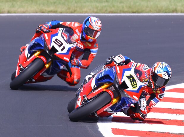 Alvaro Bautista, Leon Haslam Alvaro Bautista, Leon Haslam