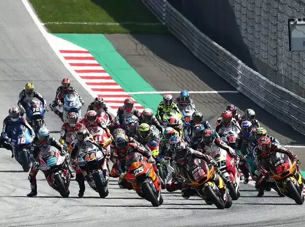 Moto2 Start Titel-Bild zur News: Moto2 Start