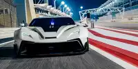 Testauto von Veloqx auf dem Bahrain International Circuit