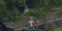Bild zum Inhalt: Dramatischer GT3-Unfall in Brands Hatch: McLaren fliegt in den Wald!