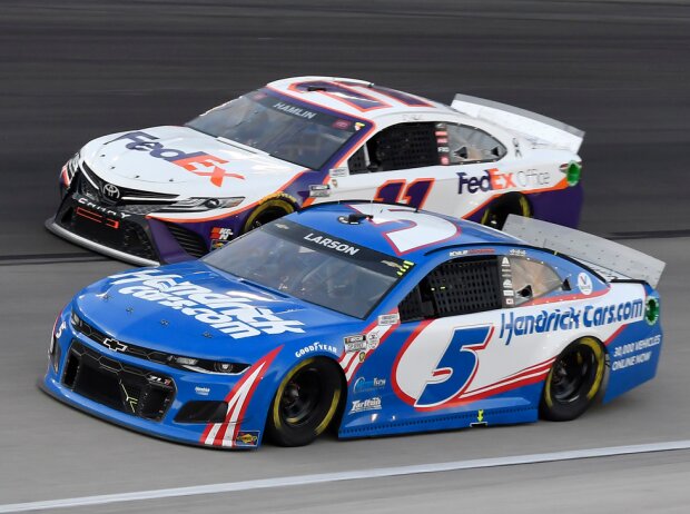 Kyle Larson, Denny Hamlin Kyle Larson, Denny Hamlin