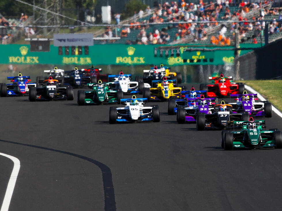 Start der W-Series 2021 auf dem Hungaroring bei Budapest